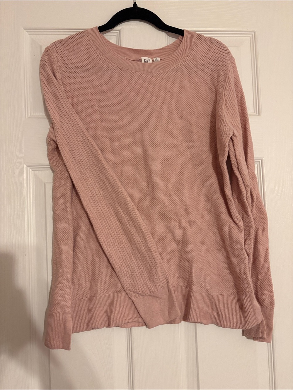 Women’s GAP top